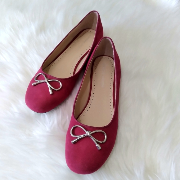 Adrienne Vittadini Burgundy Flats Size 8.5